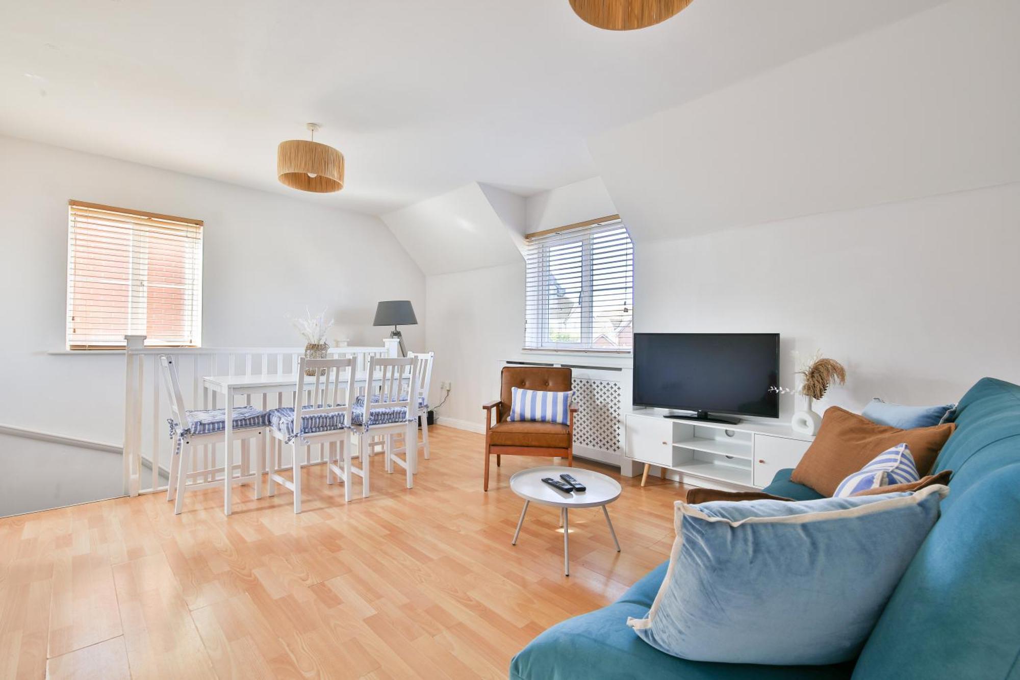 Stayright 2 Bed Beach House With Private Parking- Next To Barry Beach And Jackson Bay Exterior photo